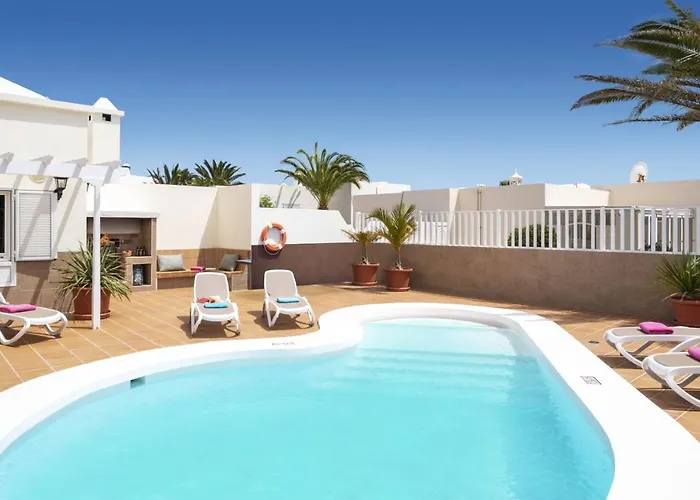 Olivina 1 By * Tías