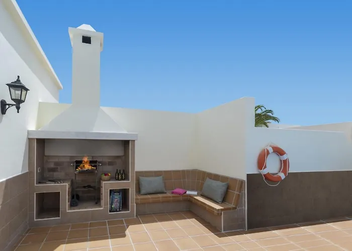 Olivina 1 By * Tías