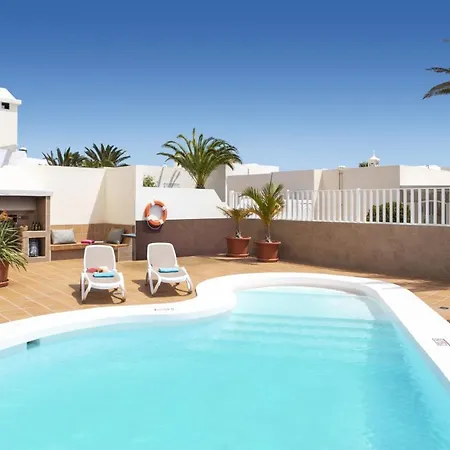 Olivina 1 By * Tías